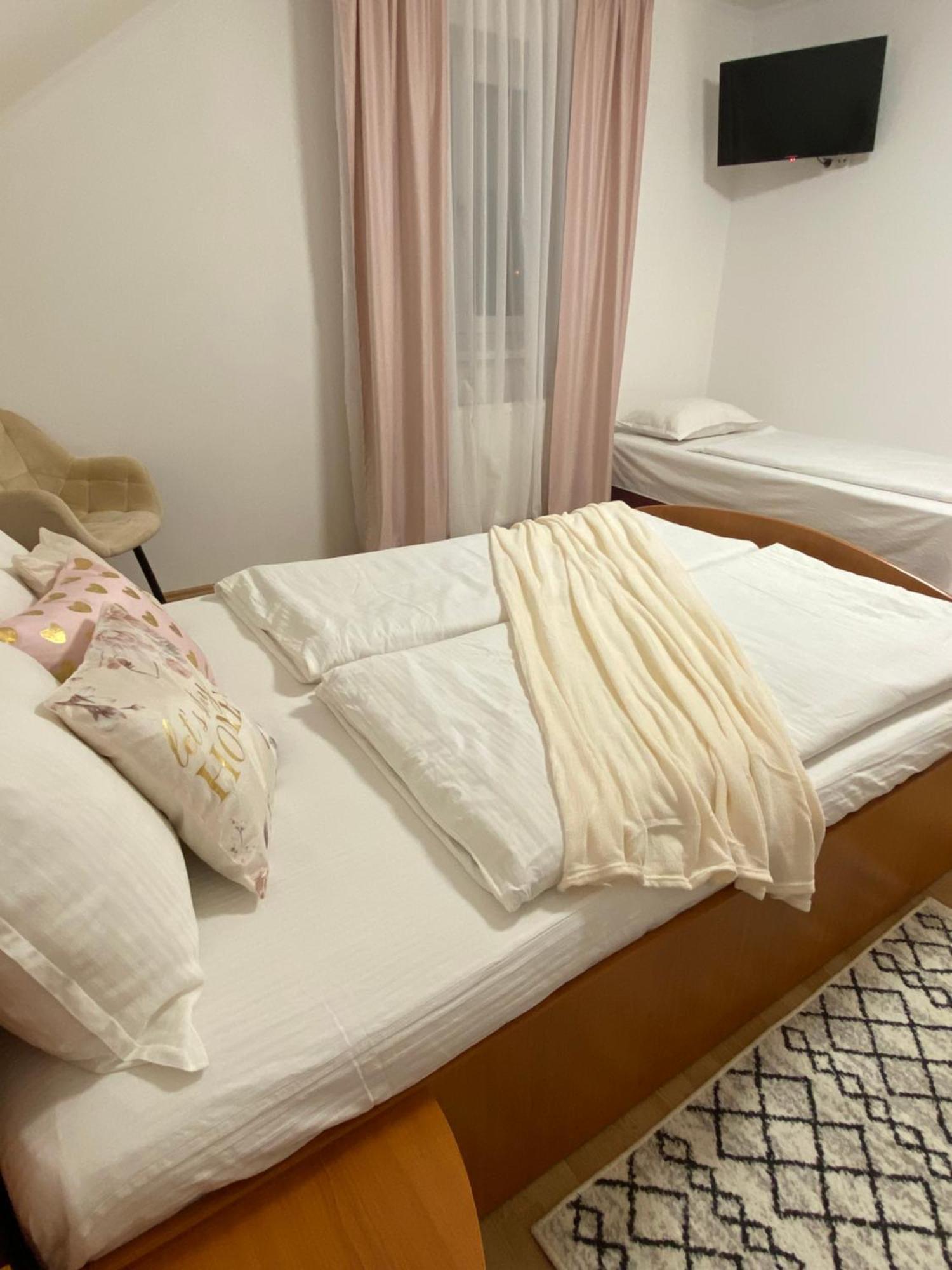 Casa Hoban Appartement Baia Mare Buitenkant foto